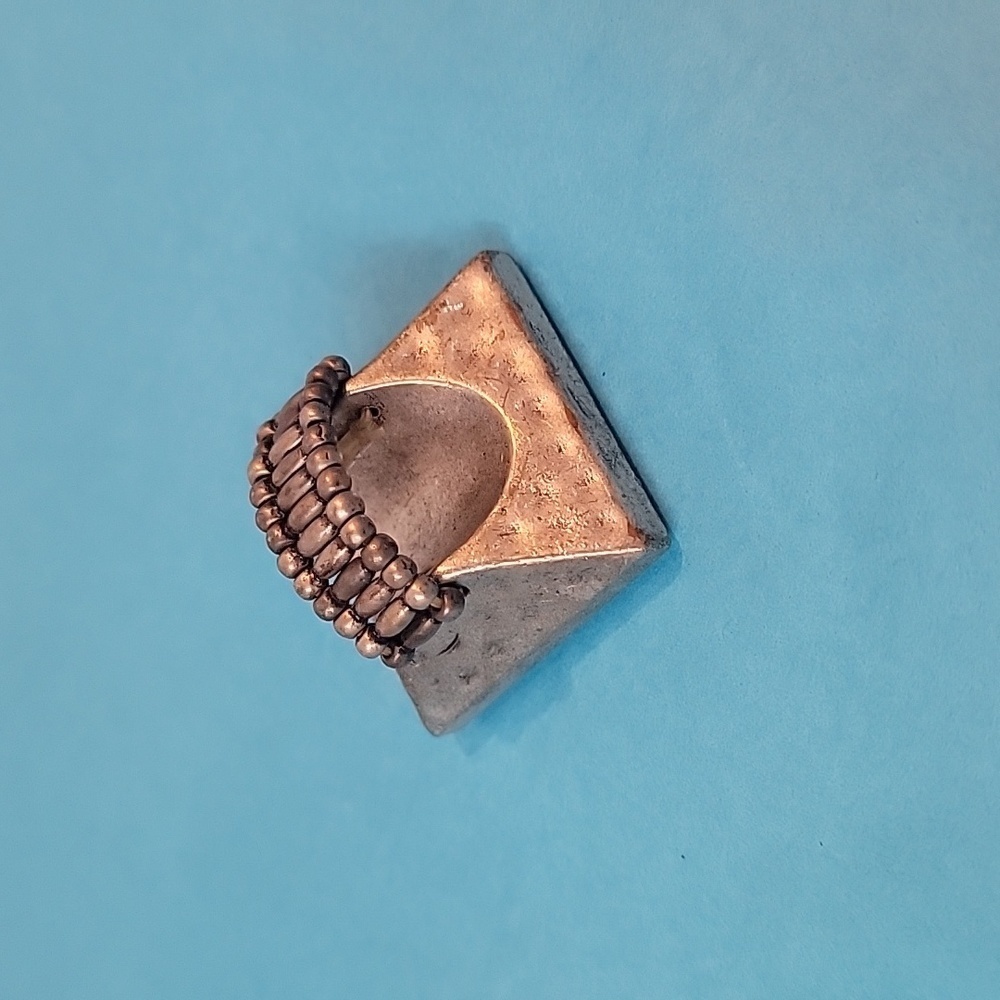 Royal Rhinestone Embellished Statement Ring - Picture 2 of 6